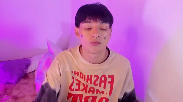 แชท XXX สดของ Aleaurarashii
