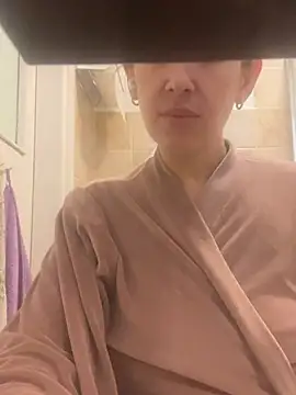 XXX chat uživo modela mia-kis