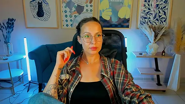 Charlotte_Hudson XXX чат на живо