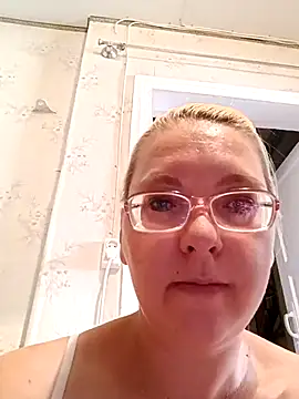 VikaKing's Live XXX Chat