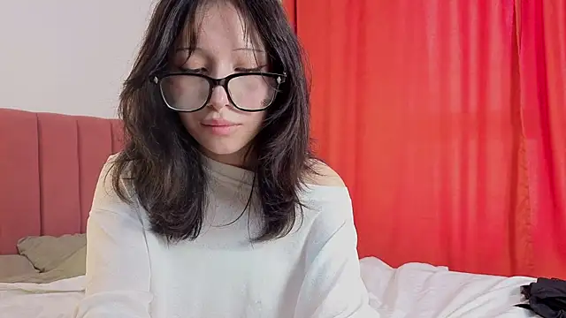 Mira_Rin Live XXX-chat