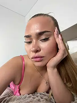 MonicaWestt's Live XXX Chat