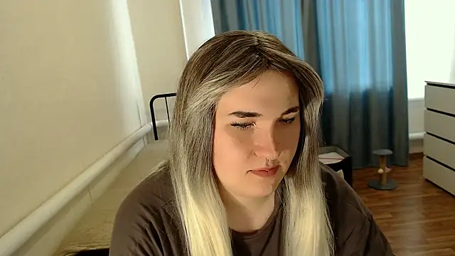 EvaMiron's Live XXX Chat