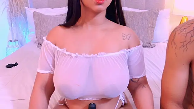 RoseAndDominicn Live XXX chat