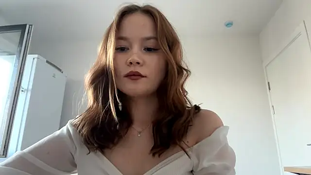 LauranAngelbeck's Live XXX Chat