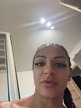 Sinnmara's Live XXX Chat