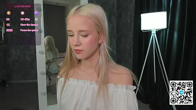 Anellyball Live XXX-Chat