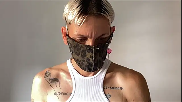 Ave_mariaaaa Chat XXX in diretta