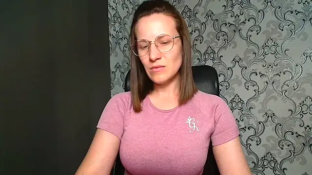 Chat +18 de Kelly_Kisss ao vivo