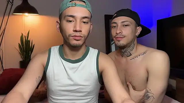 แชท XXX สดของ Noah_and_Steven