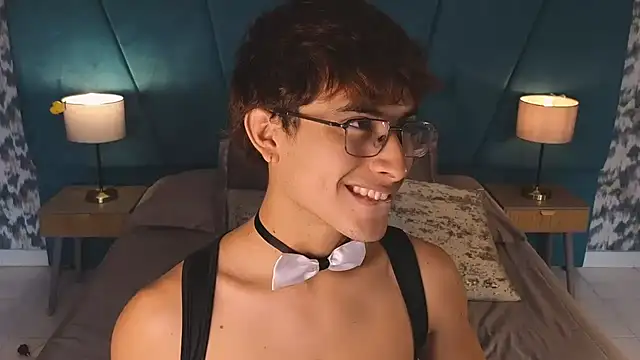 Aaron_Eze 라이브 XXX 채팅