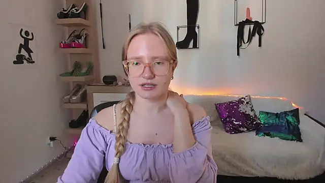 NancyHottie XXX чат на живо