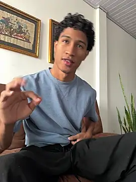 XXX chat uživo modela Masterikee