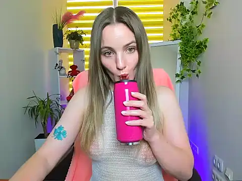 Mila-moon's Live XXX Chat