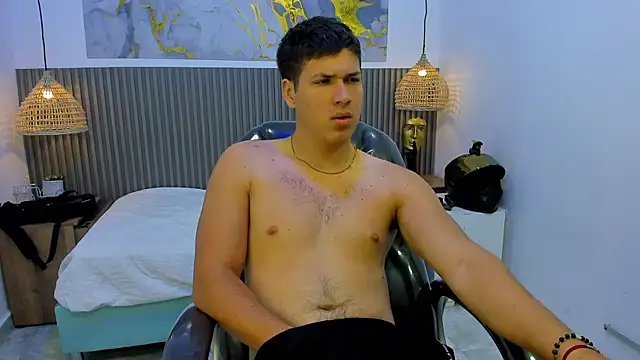 Chatroom XXX en direct de AlessandroFranco