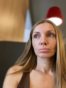 miss_darsi élő XXX-chatje