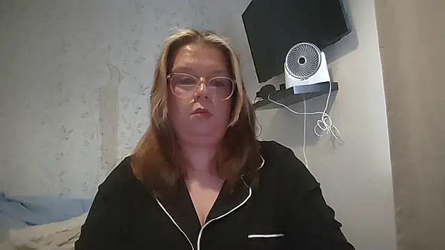 Sinful-Hope's Live XXX Chat