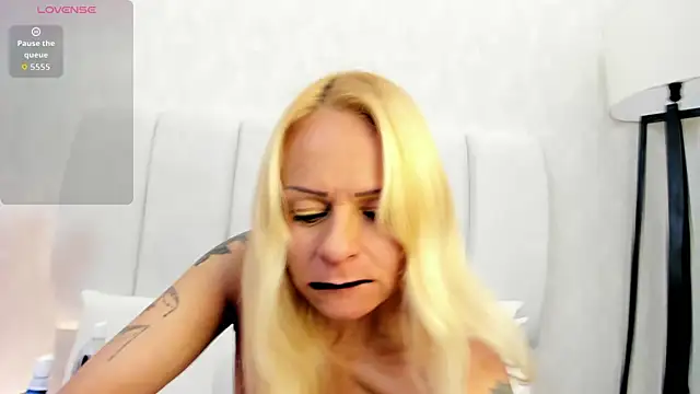 SamanthaaHill's Live XXX Chat