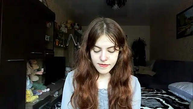 BuzzingRaid's Webcam Show