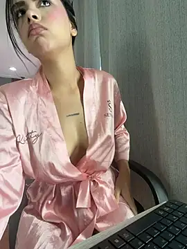 Chat XXX ao vivo de kitty_rousse01