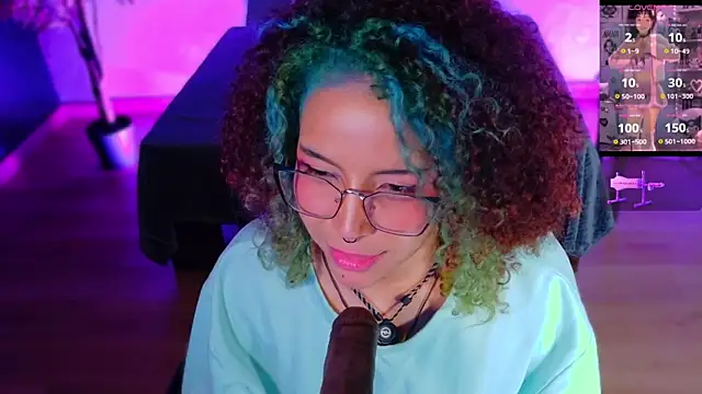 emmanakamura – Naživo XXX chat