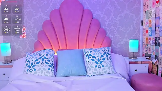 ElarisBlake's Live XXX Chat