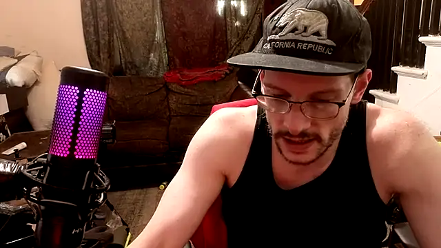 Czat XXX na żywo – MasterDaddyCool