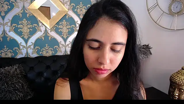anna_alvarez XXX чат на живо