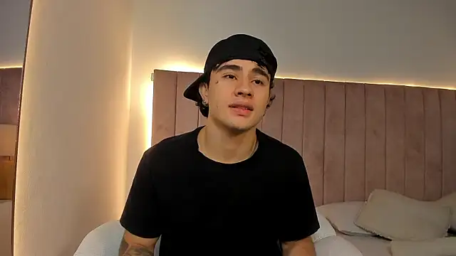 Zack_Bellmont1 XXX чат на живо