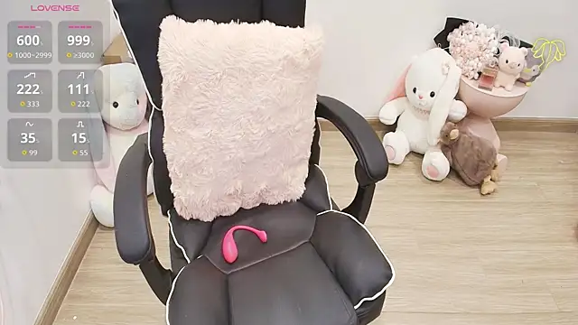 Nana_Chu 即時 XXX 聊天