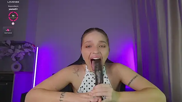 Chat +18 de violla_sinzz ao vivo
