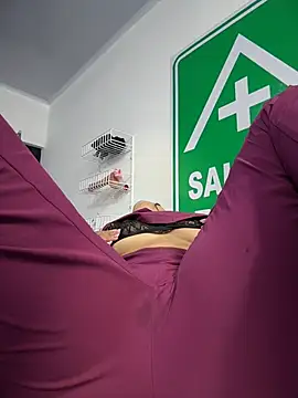 Kinky_DoctorX: онлайн-секс-чат