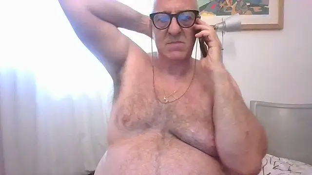 Chat +18 de ANONIMO7735 ao vivo