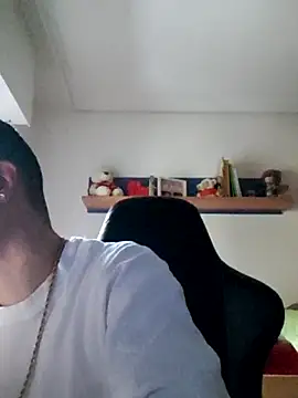 el_patron122 Show in webcam