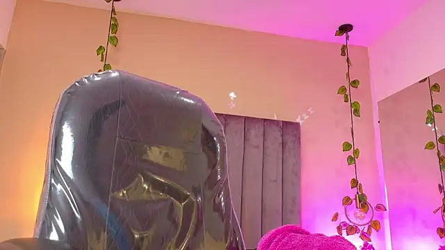 Nascary_Fox Live XXX-chat