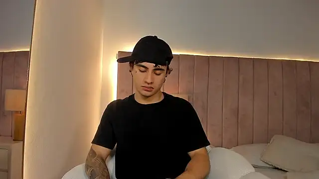 دردشة Zack_Bellmont1 الجنسية المباشرة
