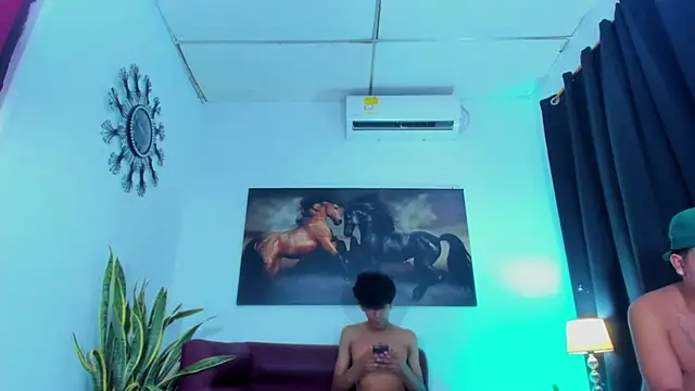 Kleyn_black's Live XXX Chat