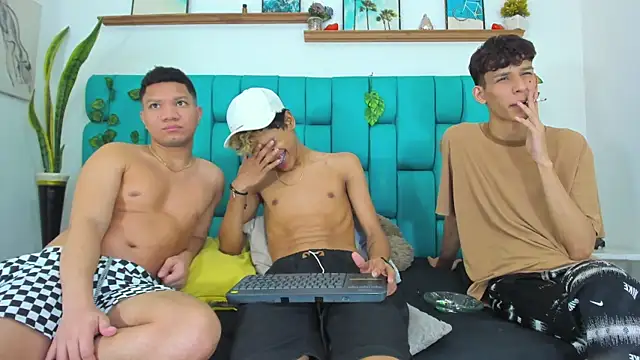 Chat XXX en directo de AverageDirtyBoys