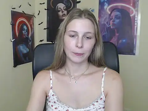 StrangerGi Live XXX Chat