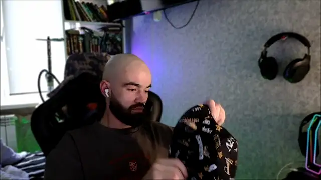 Chat XXX en directo de _Serious_Man