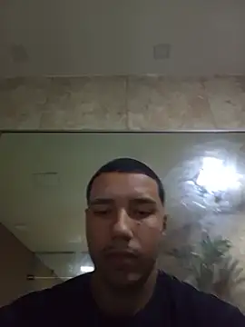 Arthurtani14 Show in webcam