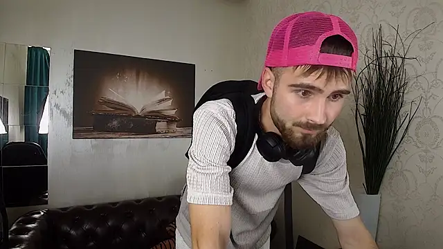 KyloEast Live XXX-chat
