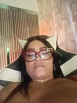 צ'אט XXX בשידור חי של Yameil