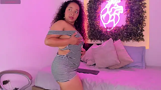 Katanovoaa 라이브 XXX 채팅