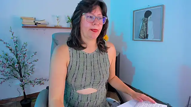 دردشة Chanelll_Taylorr_ الجنسية المباشرة