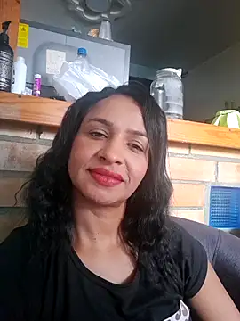 mell0102's Live XXX Chat