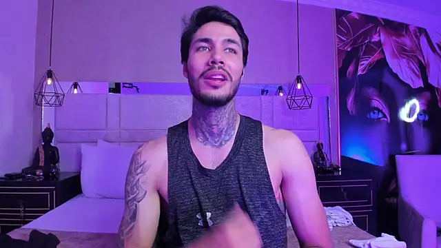 JacksonGreenn Chat XXX in diretta