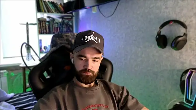 Chat +18 de _Serious_Man ao vivo
