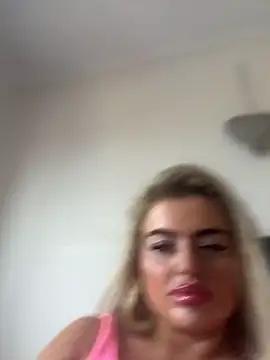 Chat XXX en directo de BarbieLeahX
