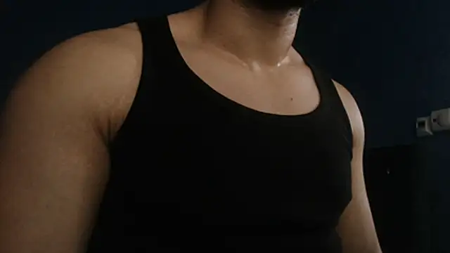 XXX chat uživo modela alex_blu